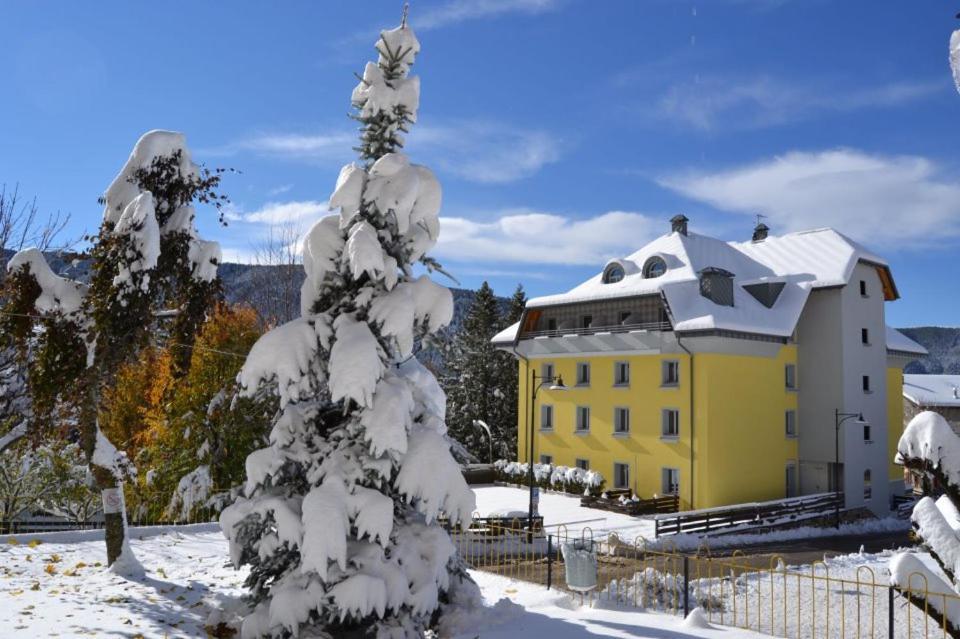 Hotel Vittoria Folgaria Exterior photo